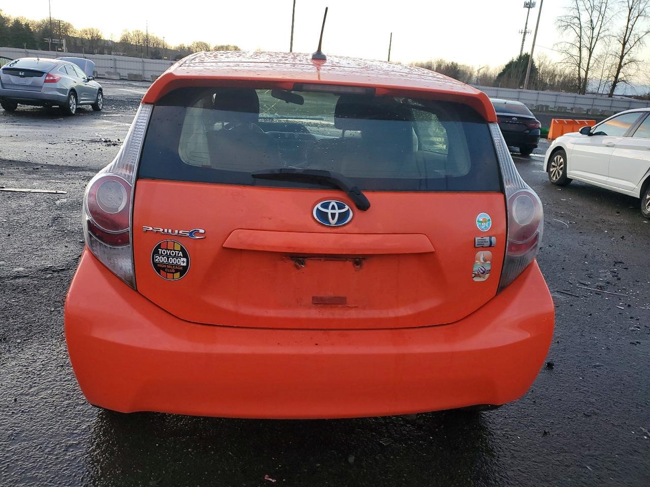 2012 Toyota Prius C Three - Фото 6