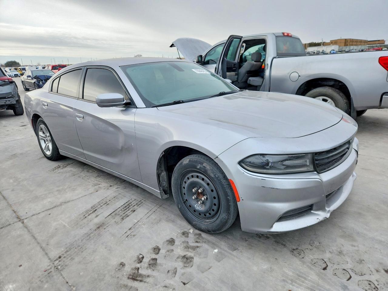 2018 Dodge Charger Sxt - Image 4