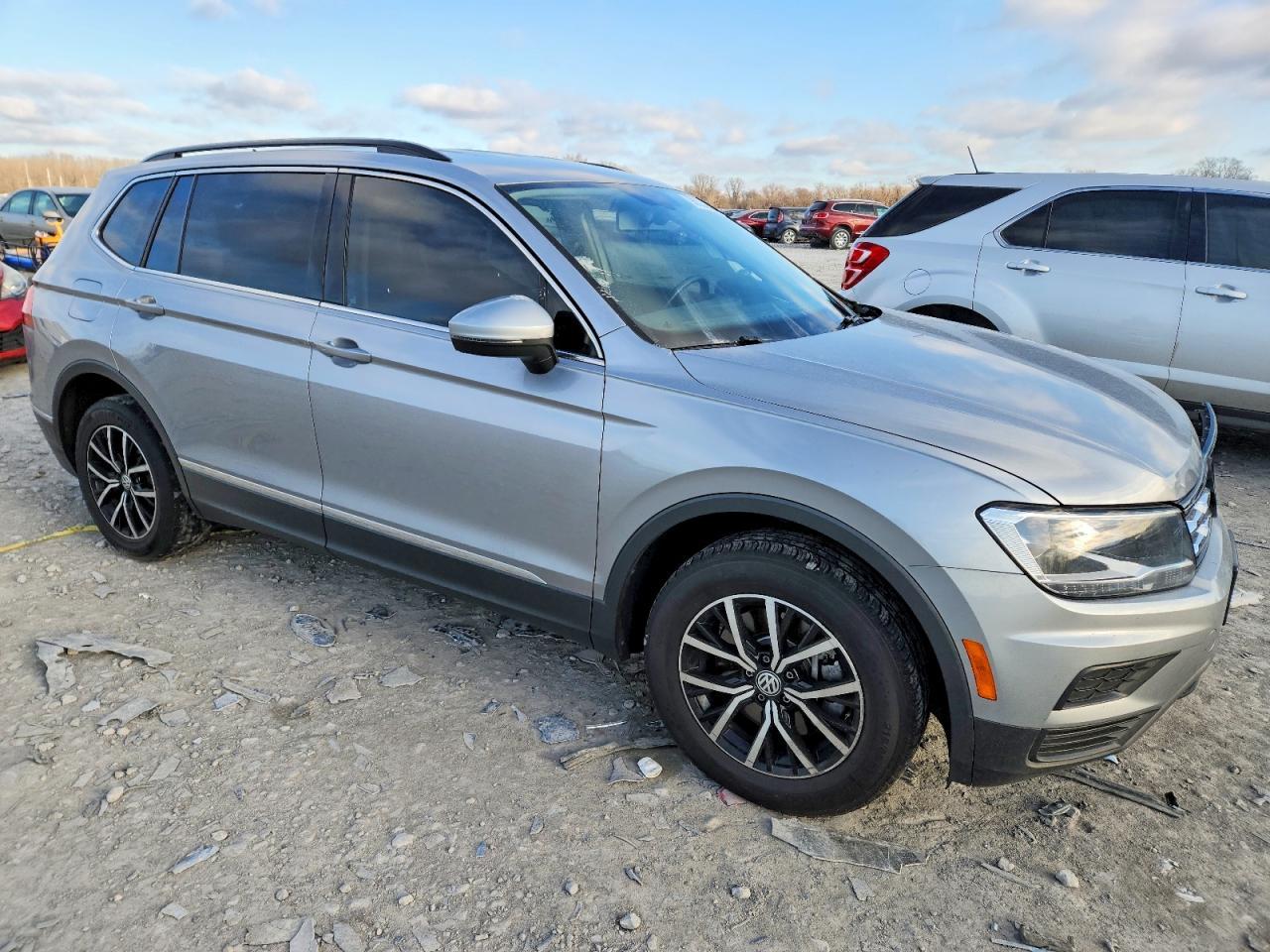 2021 Volkswagen Tiguan Se - Image 4