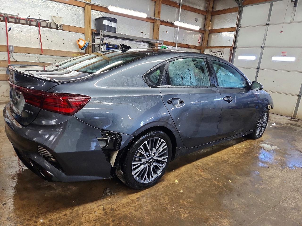 2023 Kia Forte Gt Line - Image 3