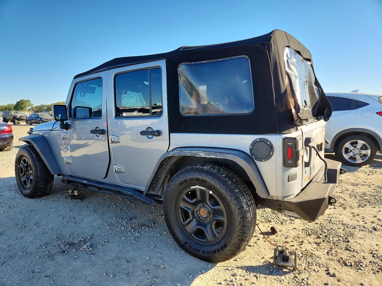 2016 Jeep Wrangler Unlimited Sport - Фото 2