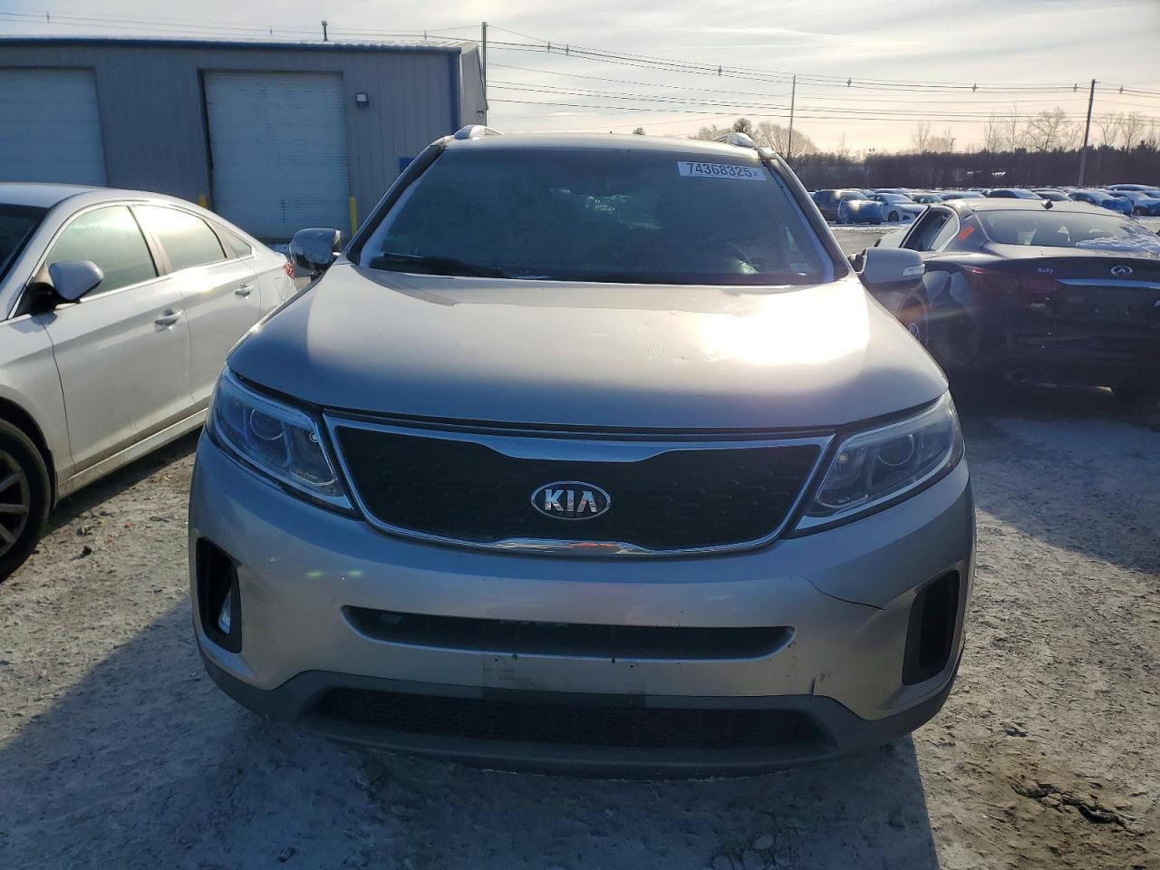 2015 Kia Sorento - Image 5