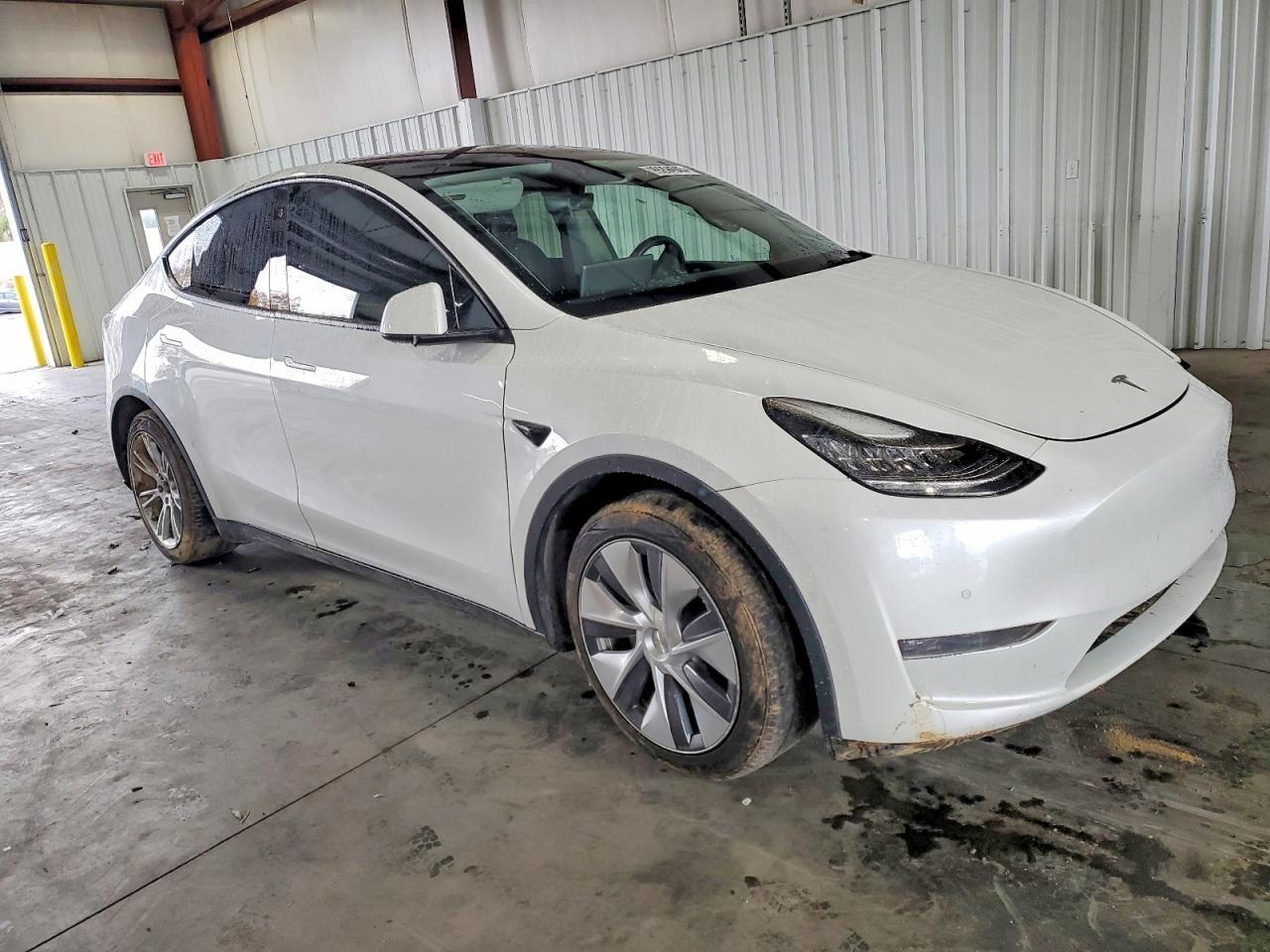 2021 Tesla Model Y - Фото 4