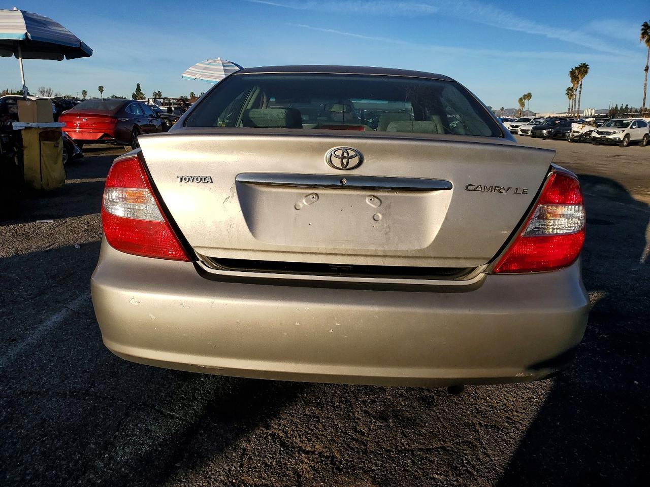2002 Toyota Camry Le - Image 6