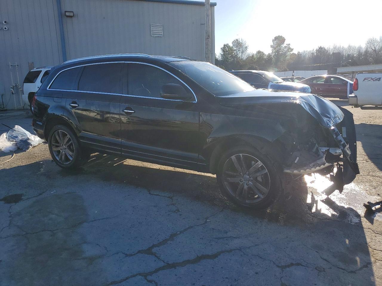2015 Audi Q7 Premium Plus - Image 4