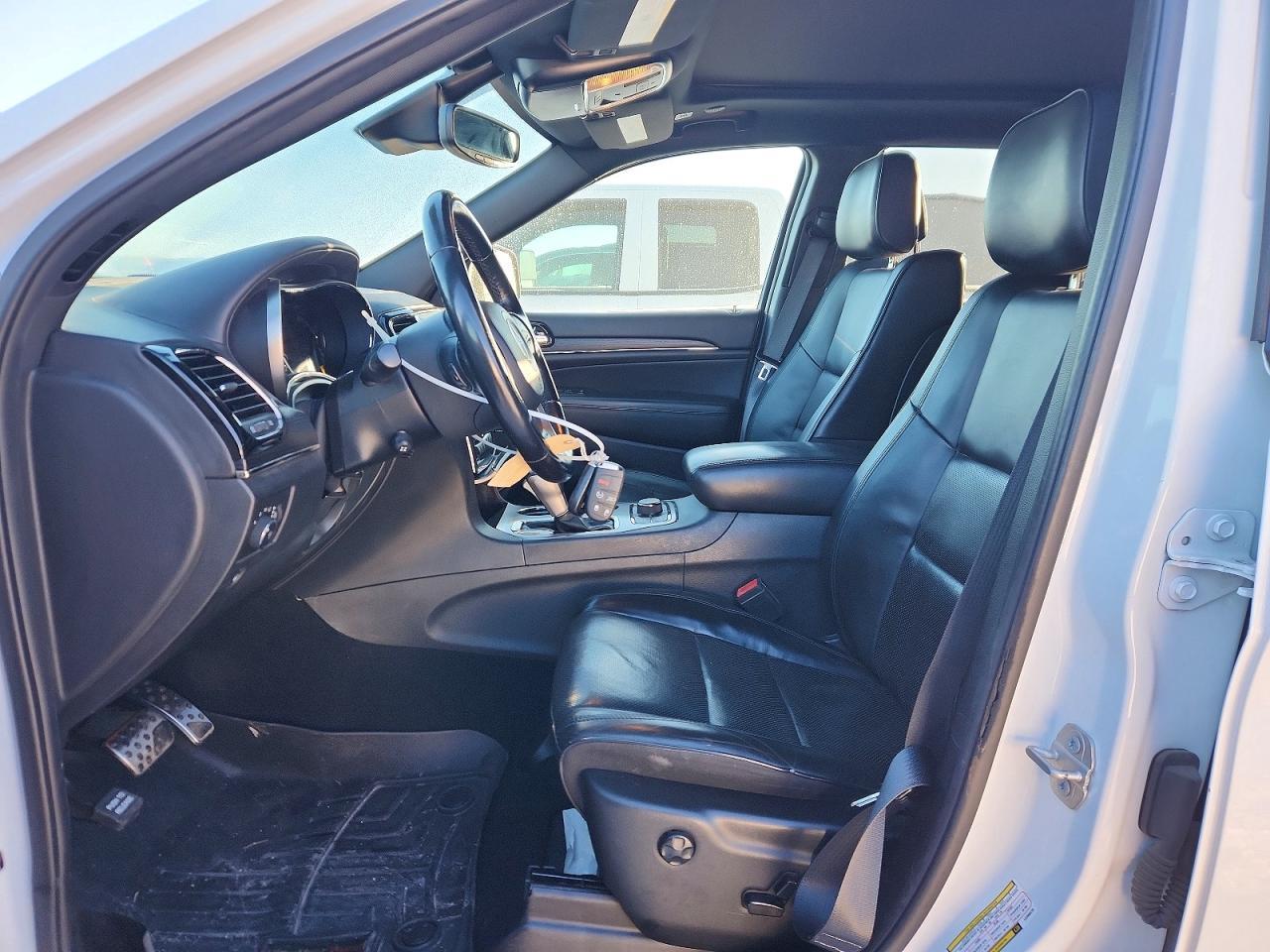 2020 Jeep Grand Cherokee Overland - Фото 7