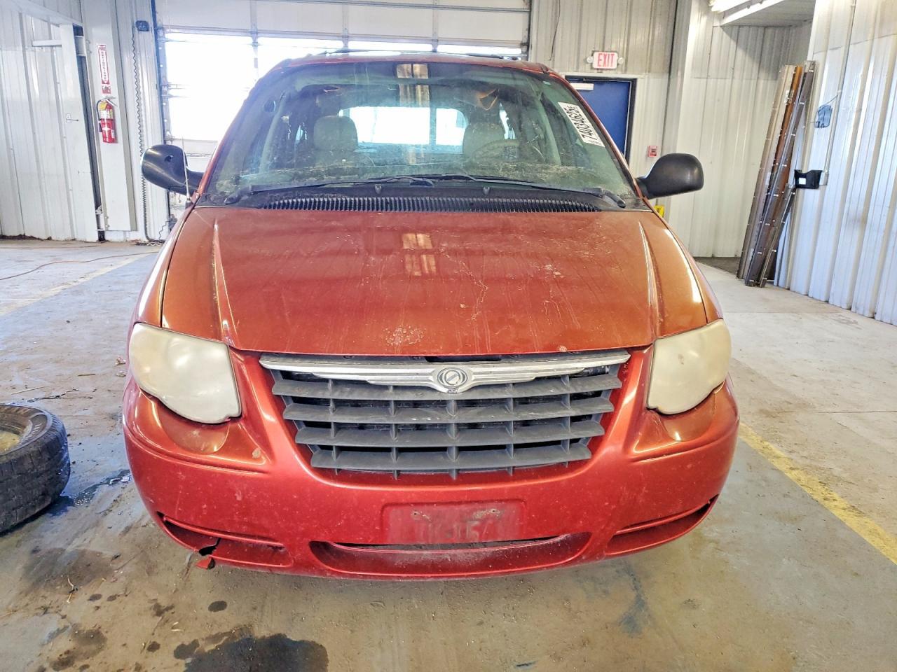 2006 Chrysler Town & Country Touring - Фото 5