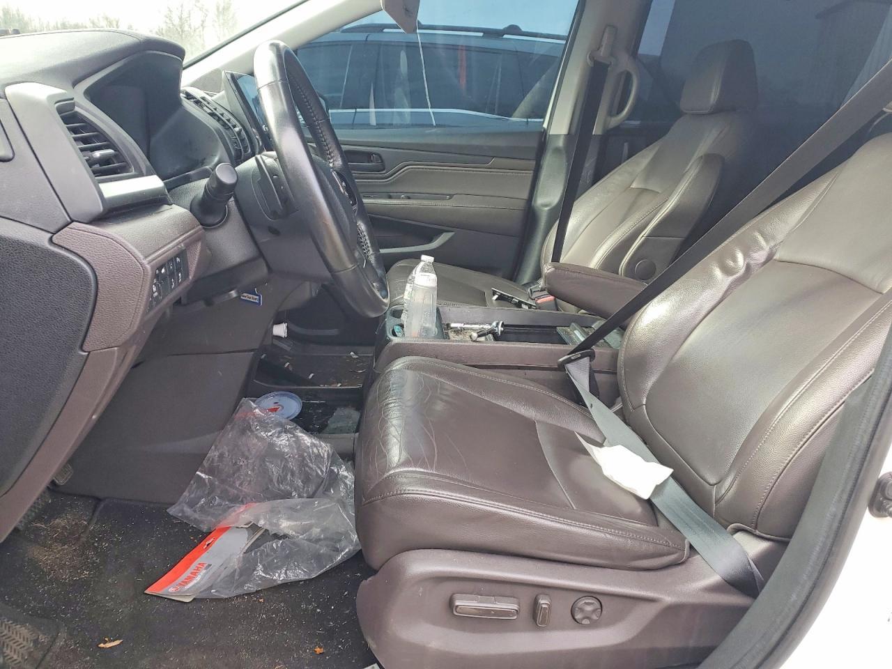 2019 Honda Odyssey Touring - Image 7