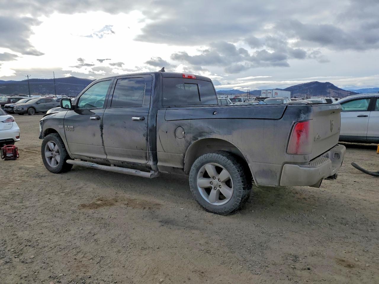 2017 Ram 1500 Slt - Image 2