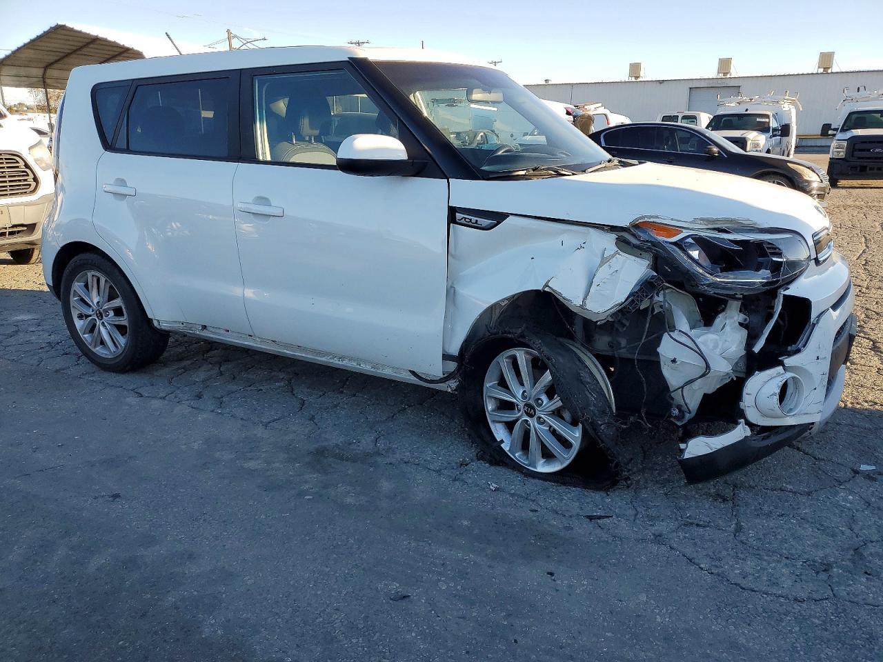 2019 Kia Soul + - Image 4