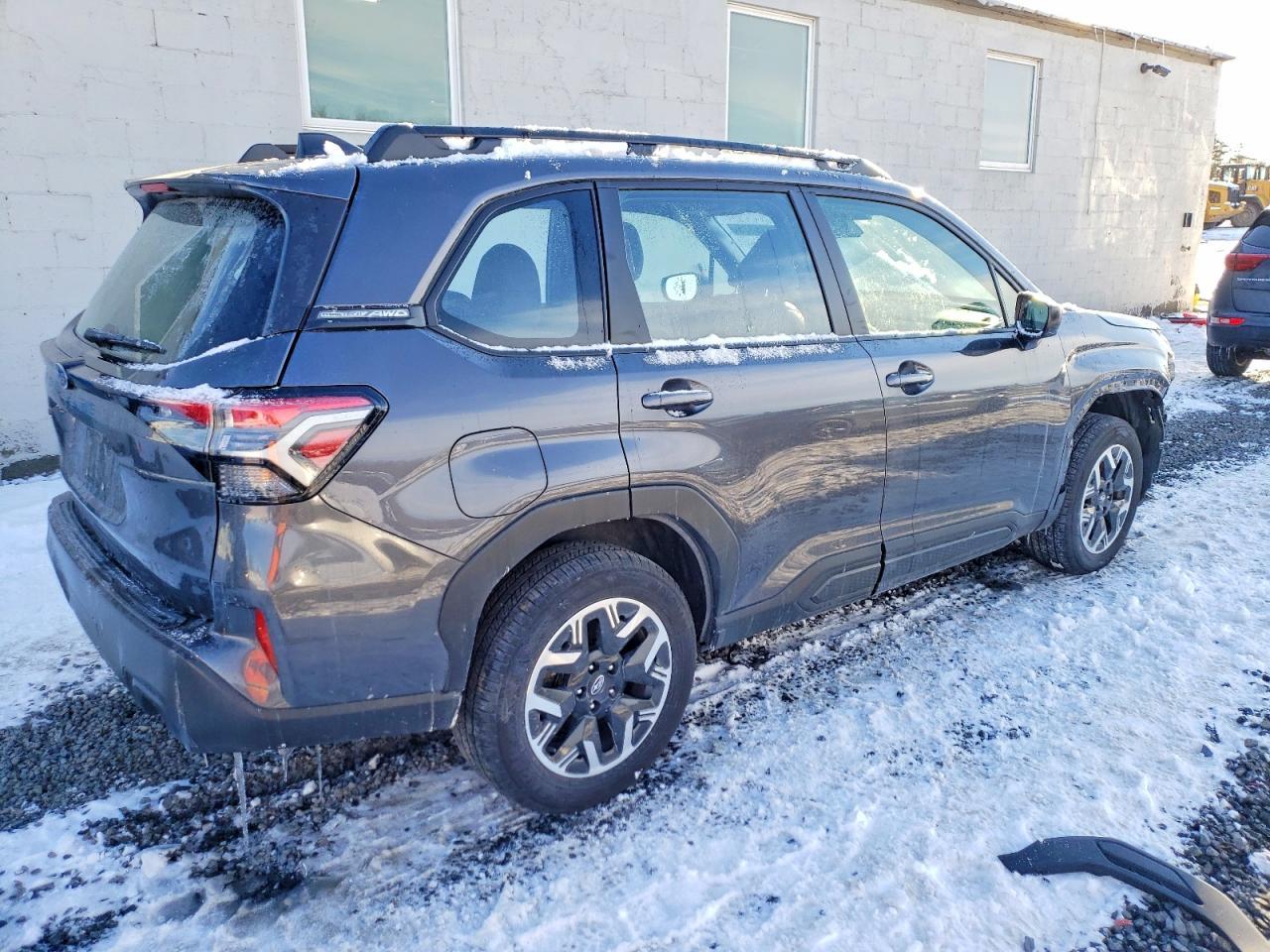 2025 Subaru Forester - Фото 3