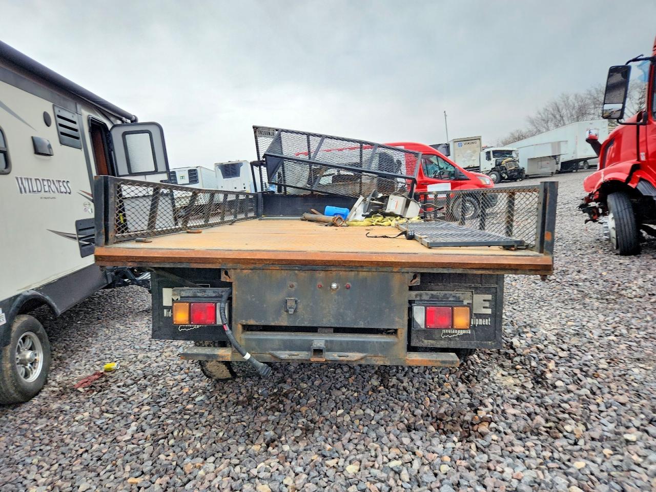 2016 Isuzu Npr Hd Flatbed Truck - Image 6