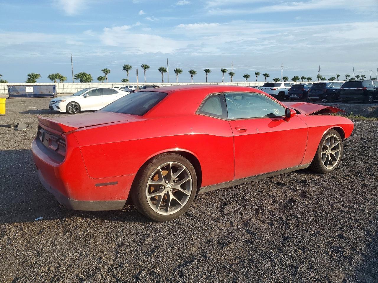 2022 Dodge Challenger Gt - Image 3