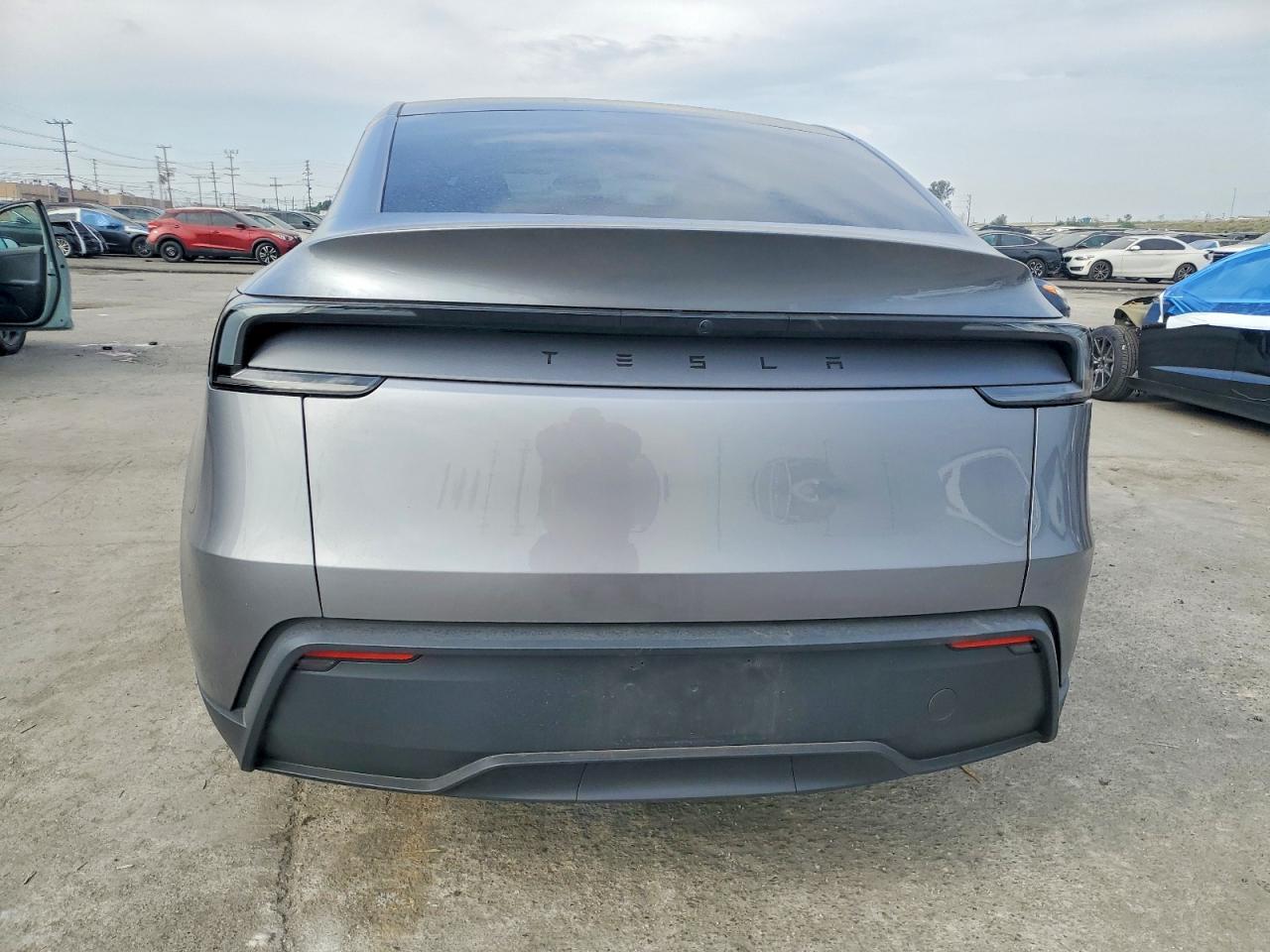 2026 Tesla Model Y - Image 6