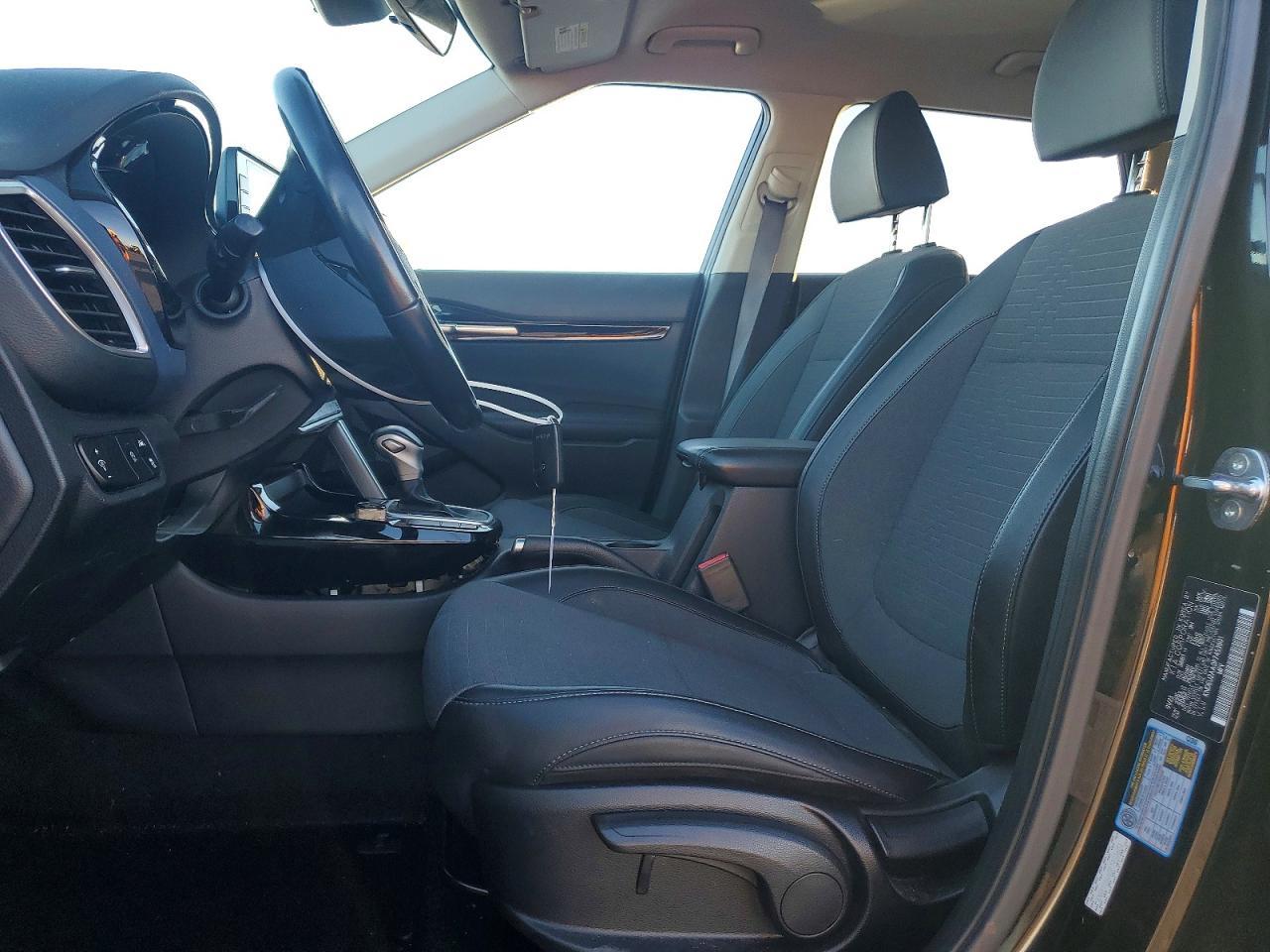 2023 Kia Seltos S - Image 7