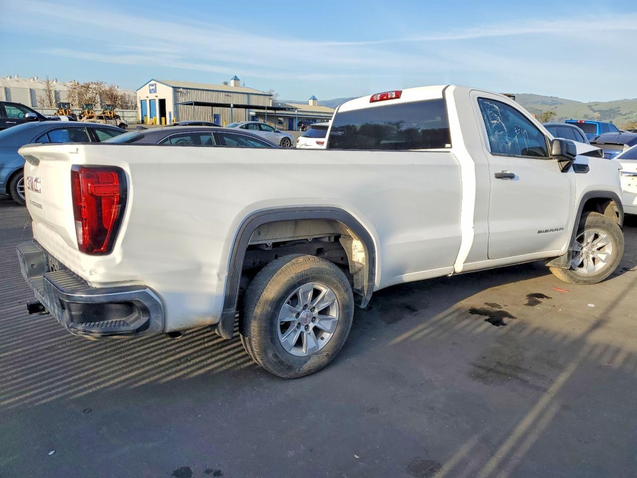 2023 GMC Sierra C1500 - Фото 3