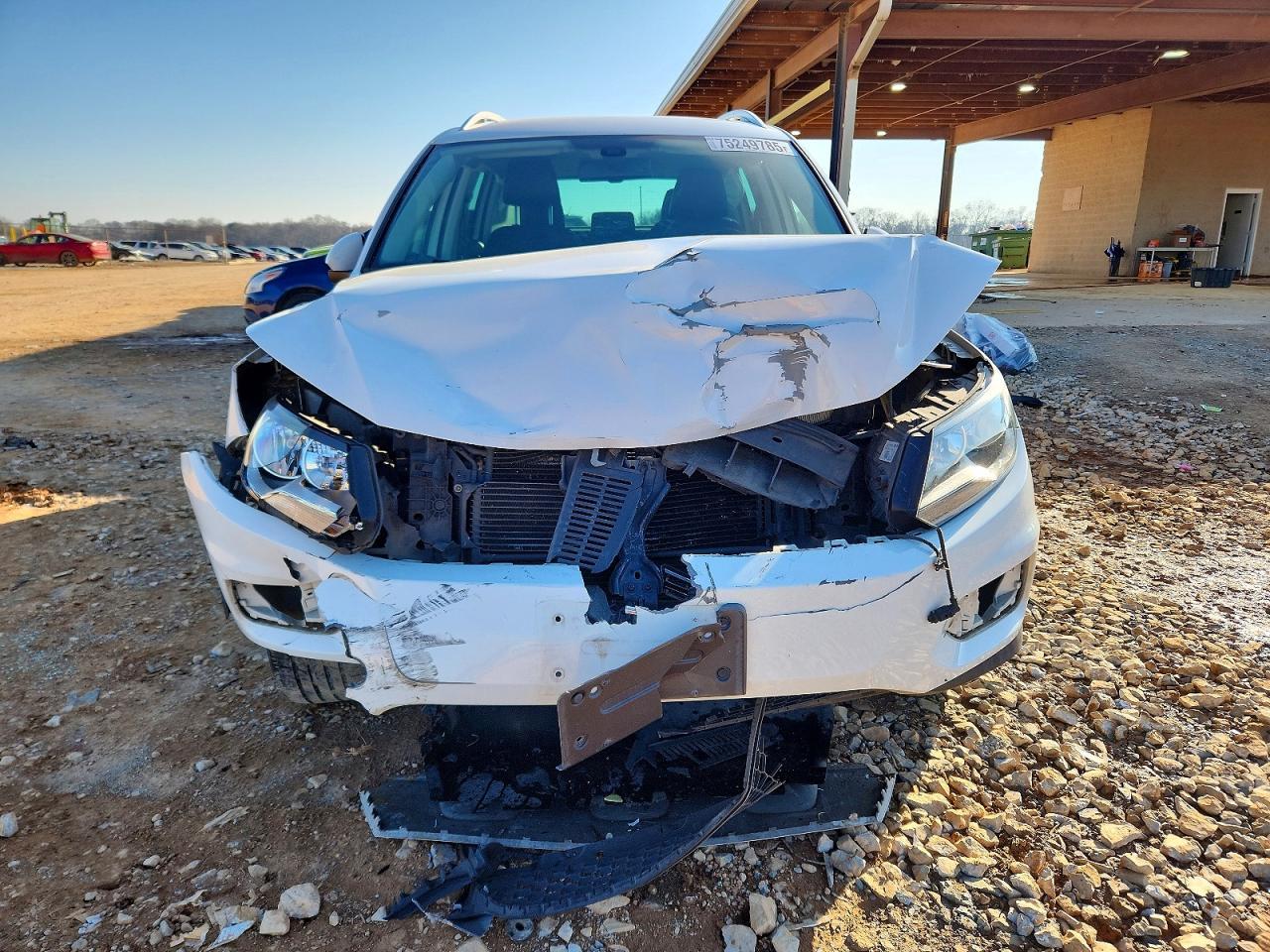 2017 Volkswagen Tiguan - Image 5