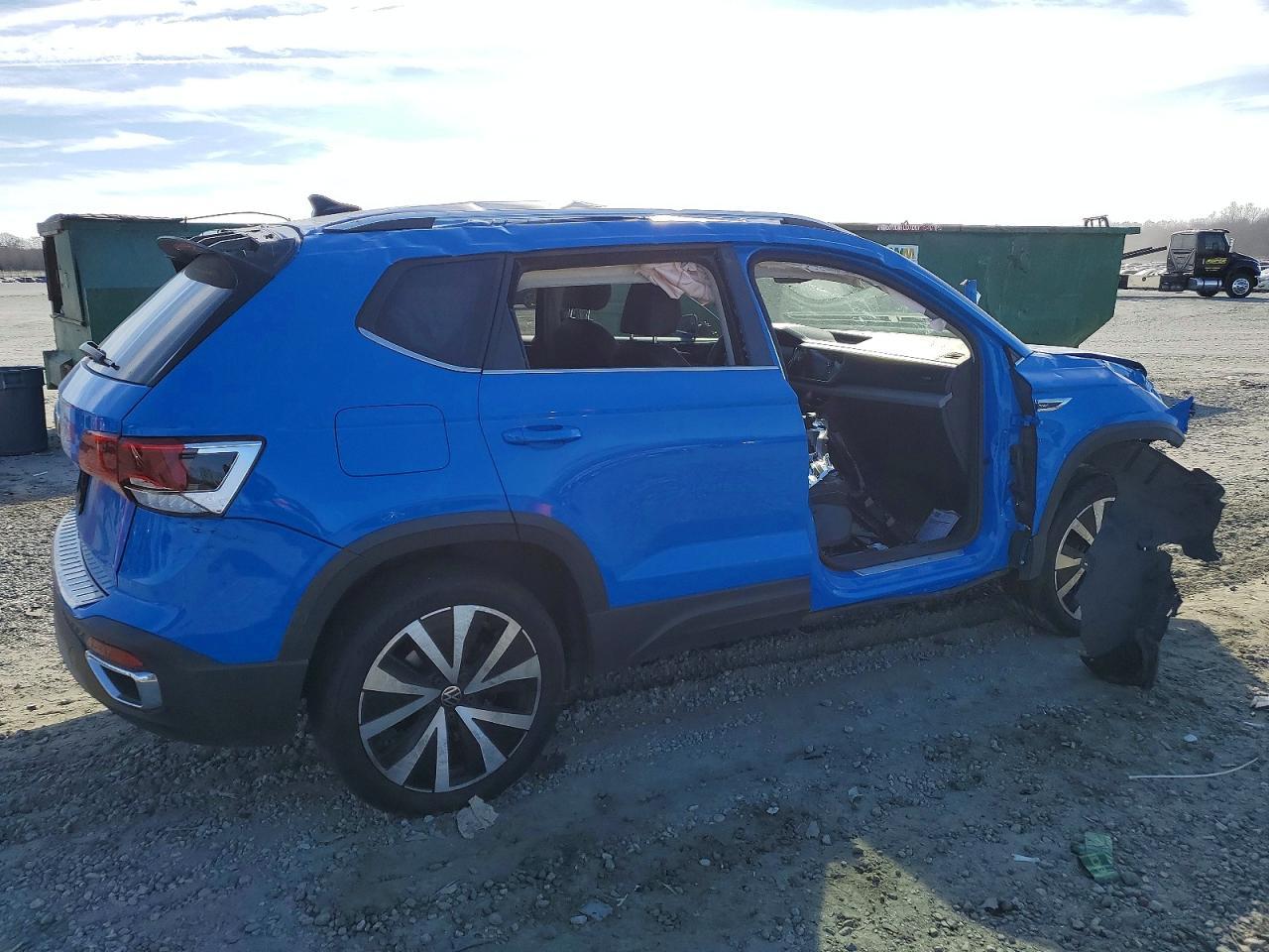 2023 Volkswagen Taos - Фото 3