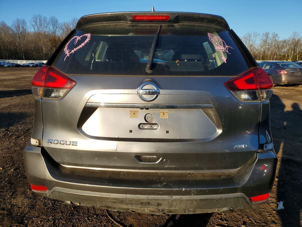 2017 Nissan Rogue S - Image 6