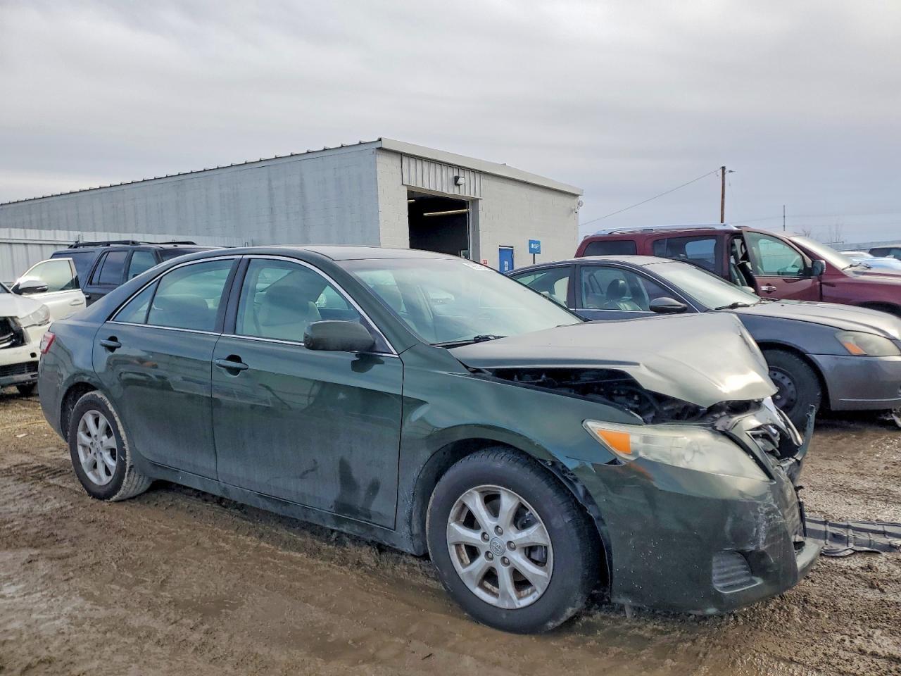 2011 Toyota Camry Le - Фото 4