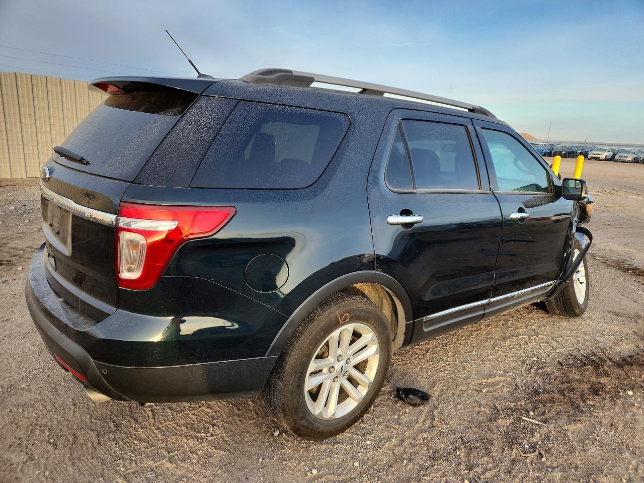 2015 Ford Explorer Xlt - Фото 3