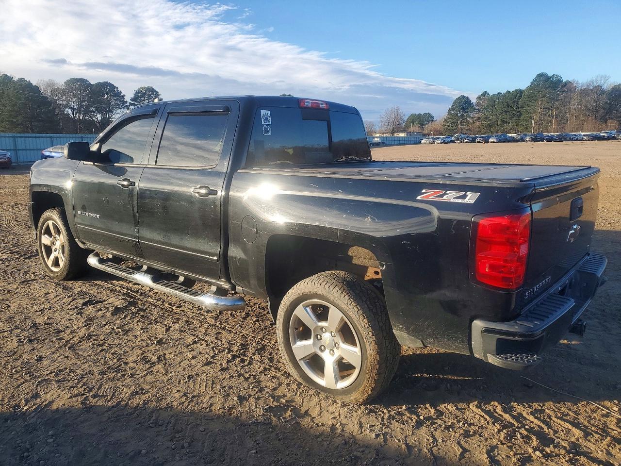 2017 Chevrolet Silverado K1500 Lt - Фото 2