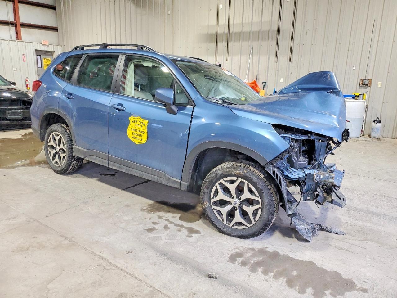 2023 Subaru Forester Premium - Фото 4
