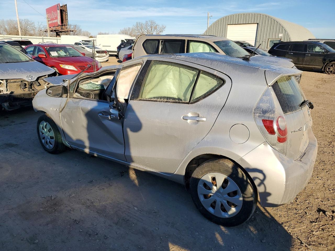 2013 Toyota Prius C - Фото 2