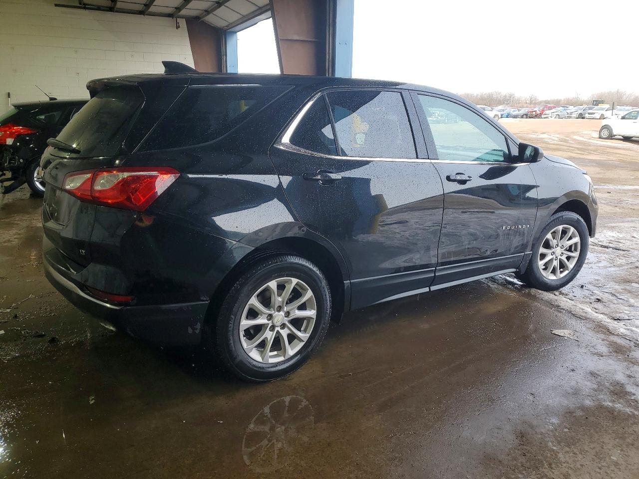 2019 Chevrolet Equinox Lt - Image 3