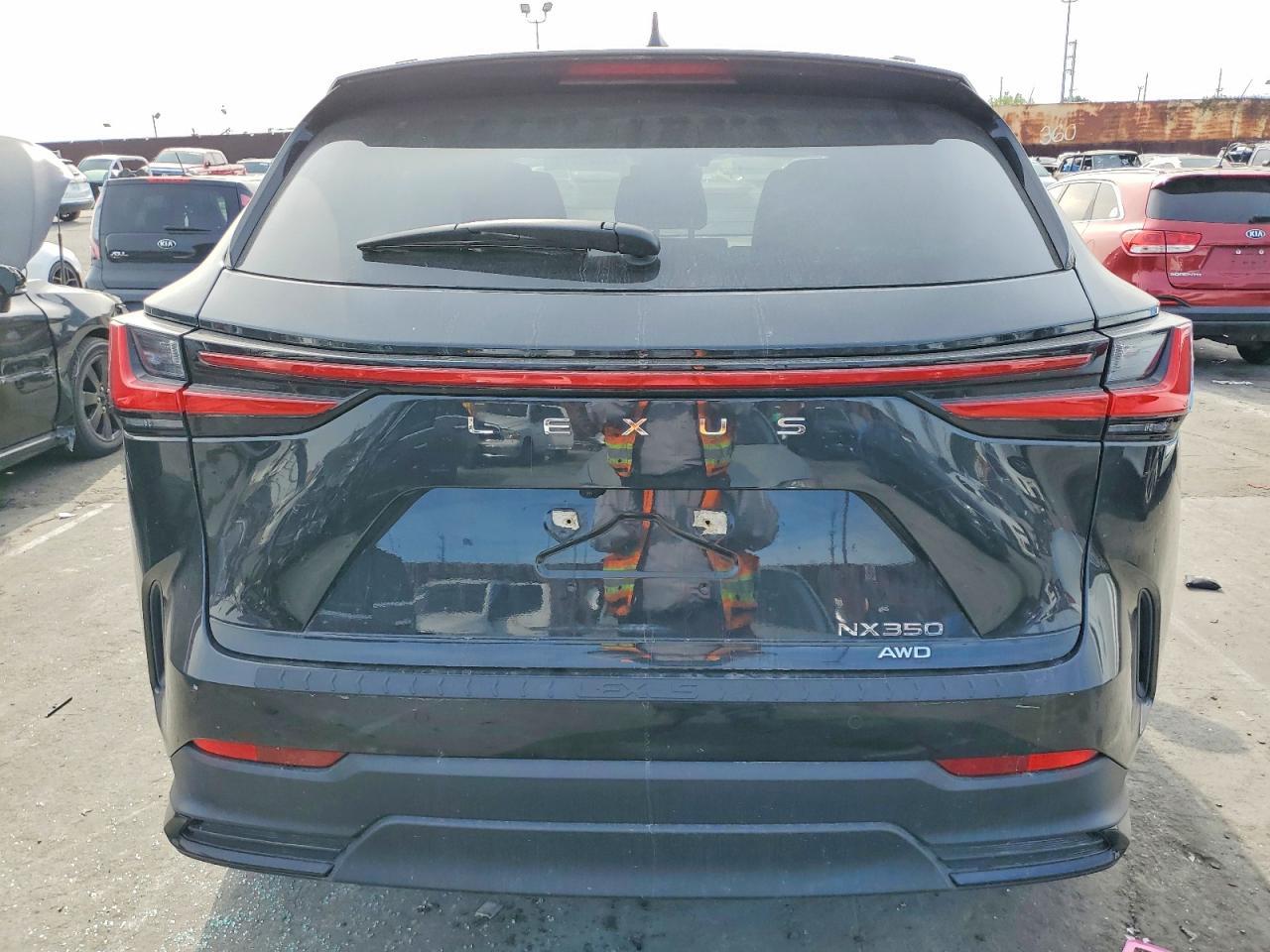 2022 Lexus Nx 350 - Image 6