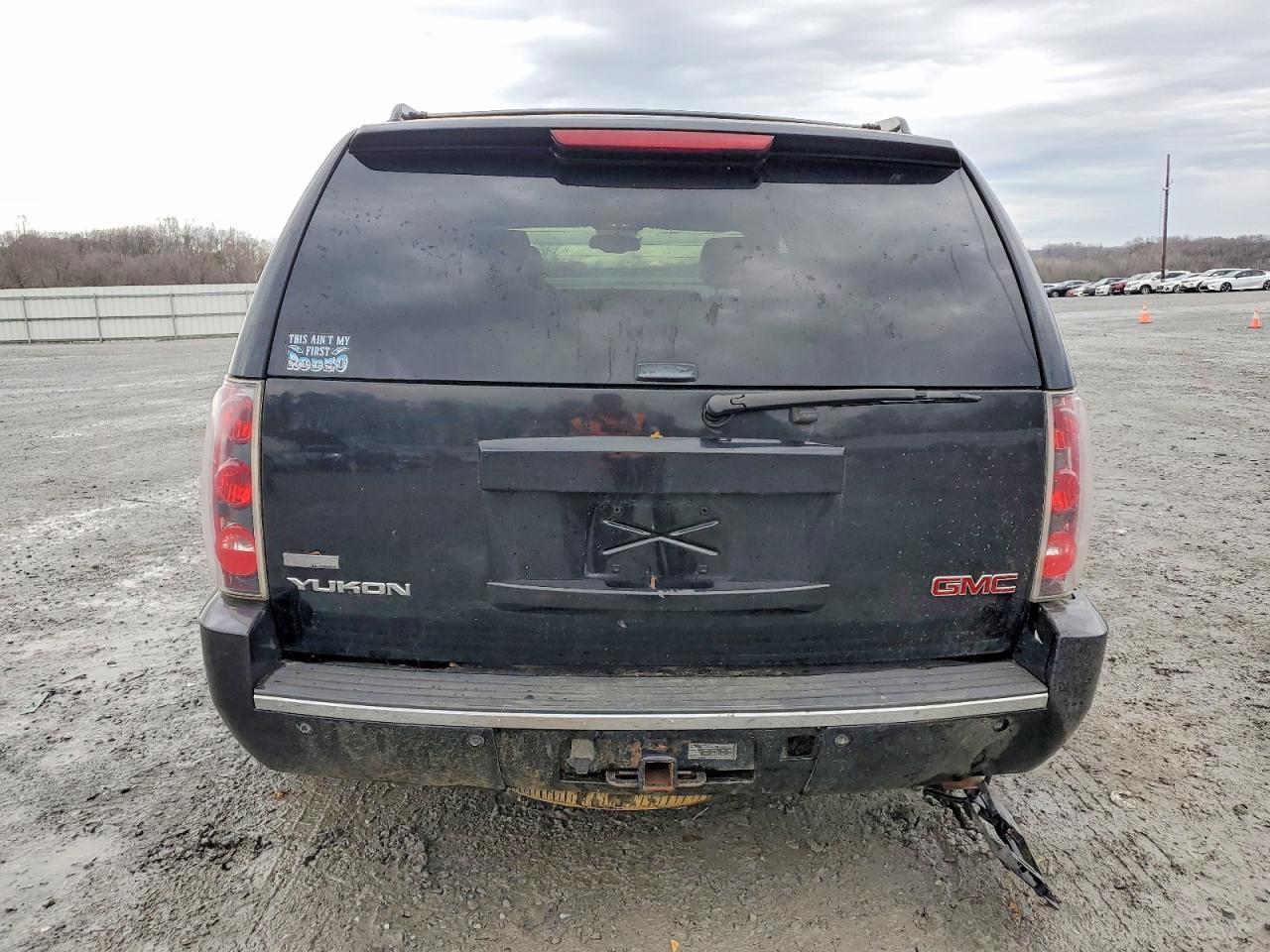 2010 GMC Yukon Denali - Фото 6