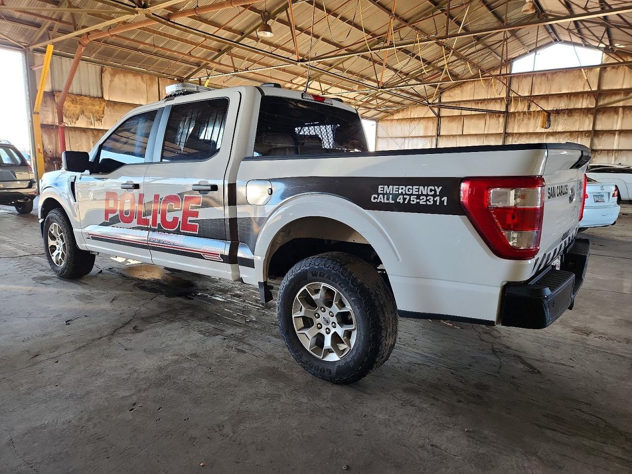 2023 Ford F150 Police Responder - Фото 2