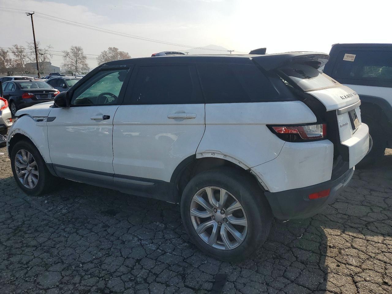 2017 Land Rover Range Rover Evoque Se - Image 2