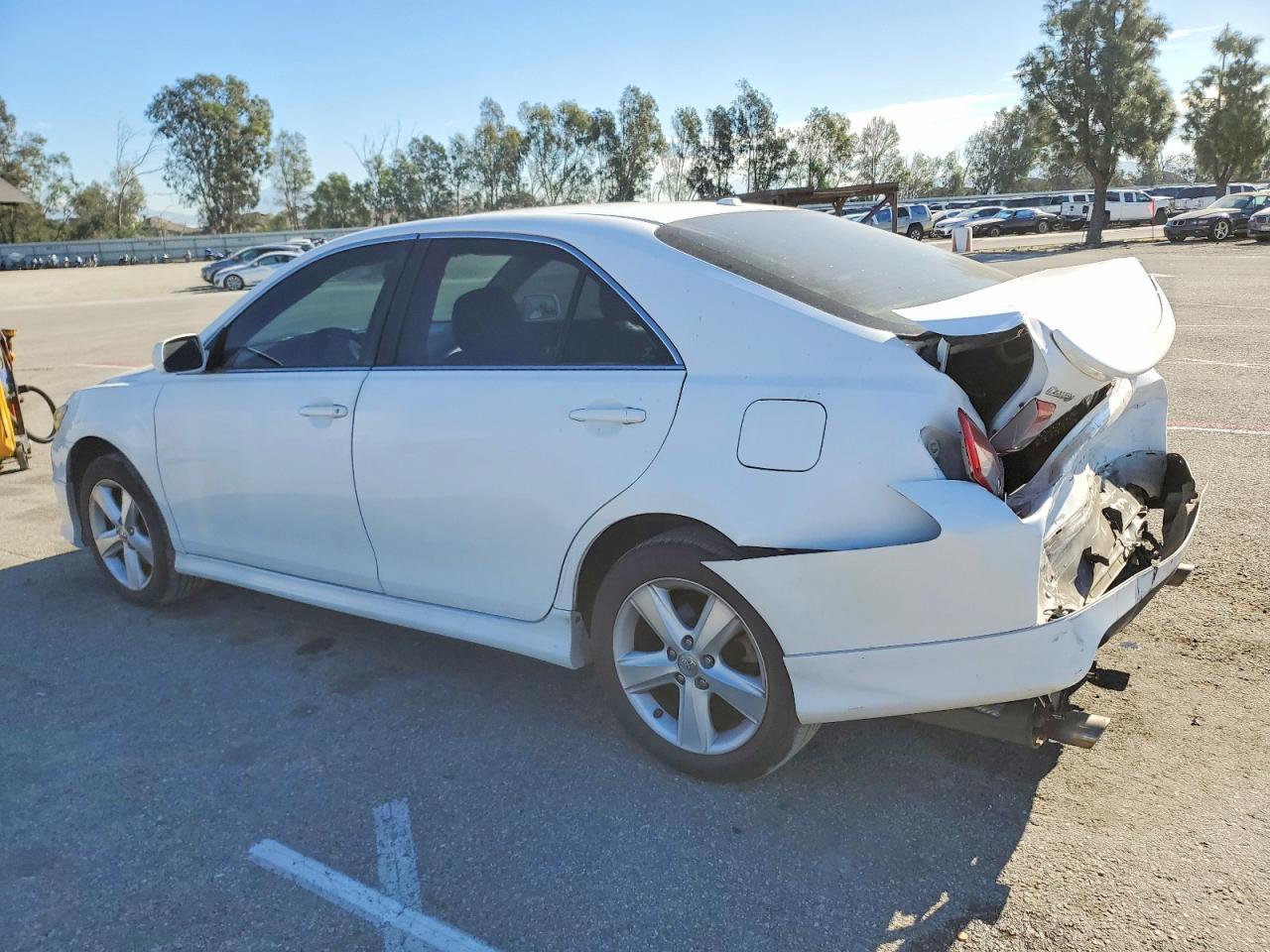 2010 Toyota Camry Auto - Фото 2