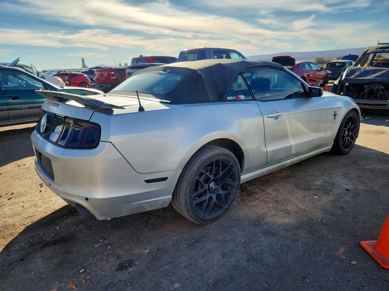 2014 Ford Mustang - Фото 3