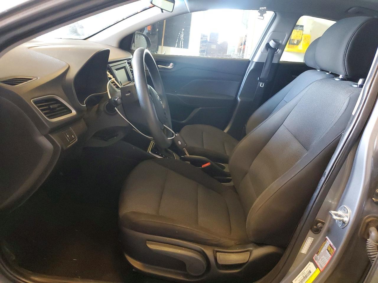 2021 Hyundai Accent Se - Фото 7