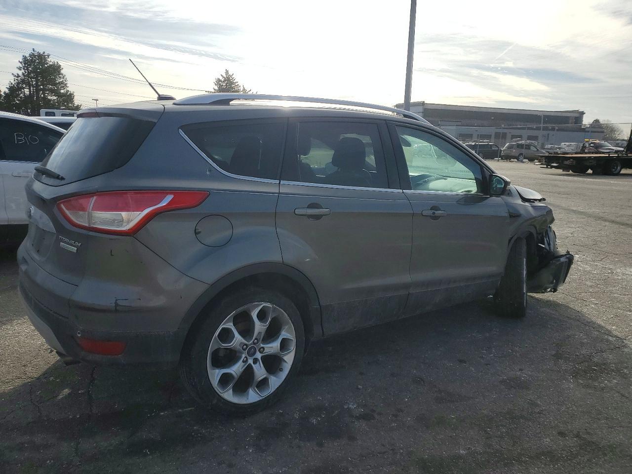 2014 Ford Escape Titanium - Фото 3