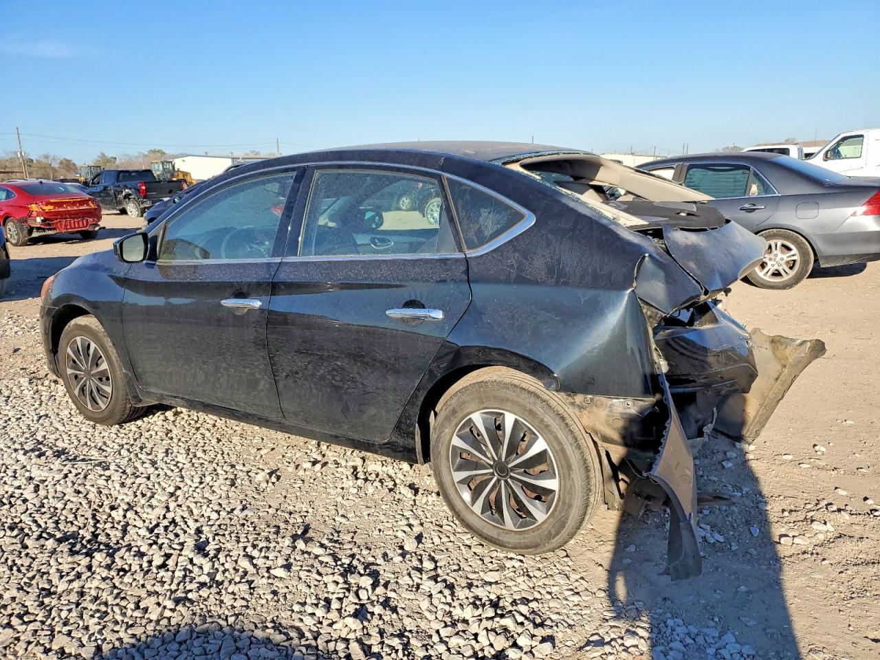 2015 Niss Sentra - Фото 2