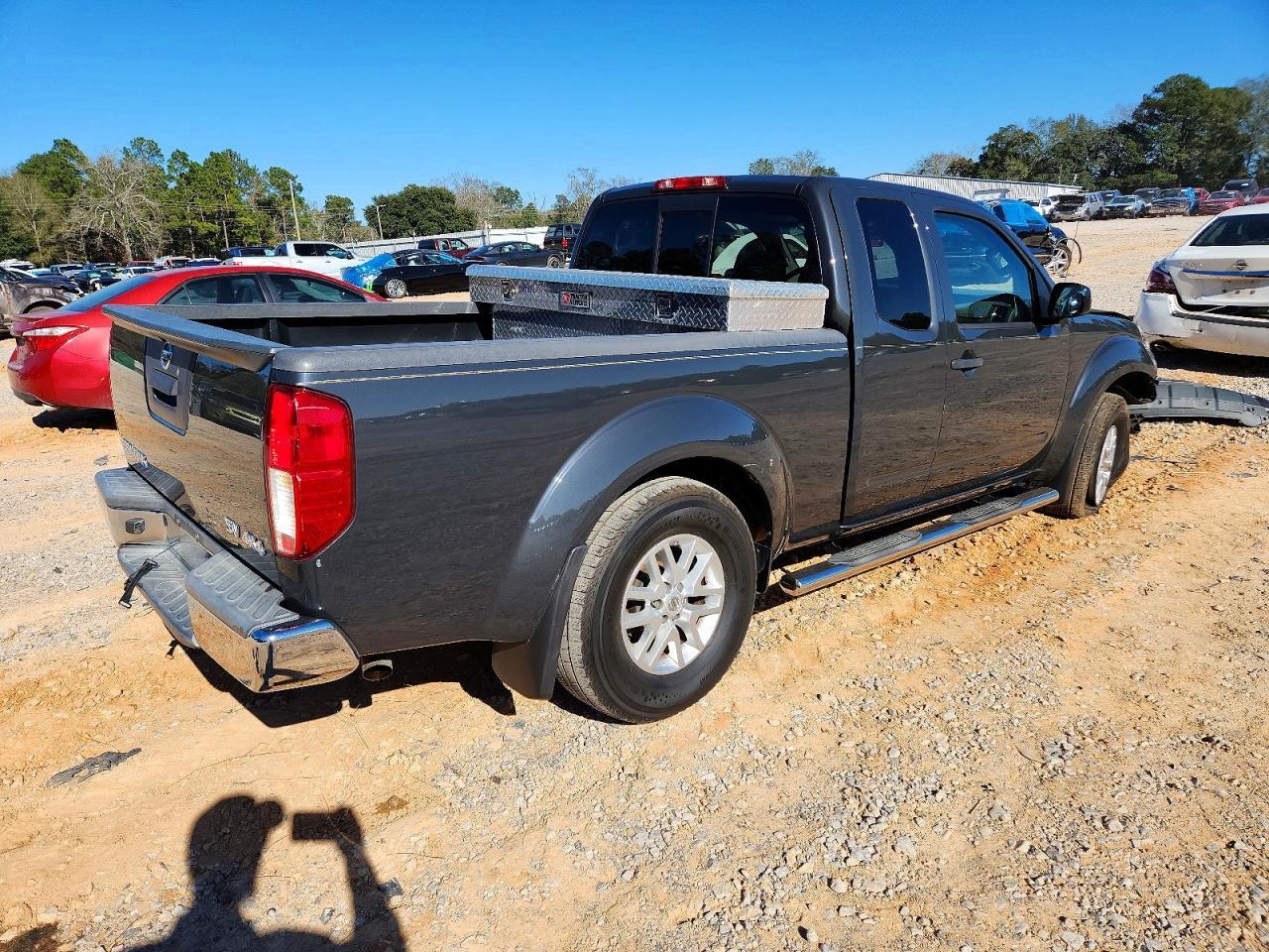 2015 Nissan Frontier Sv - Image 3