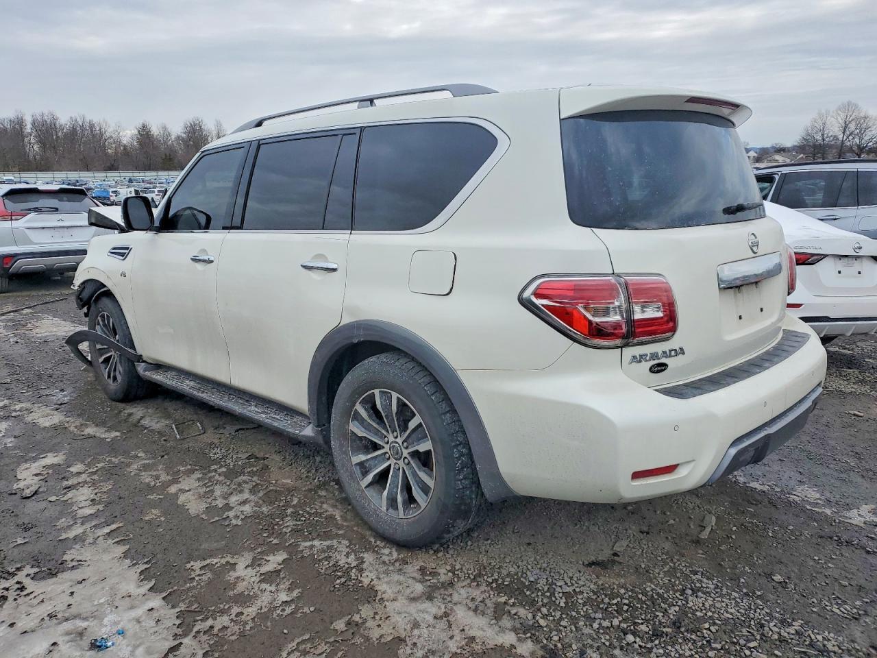 2020 Nissan Armada Sv - Image 2