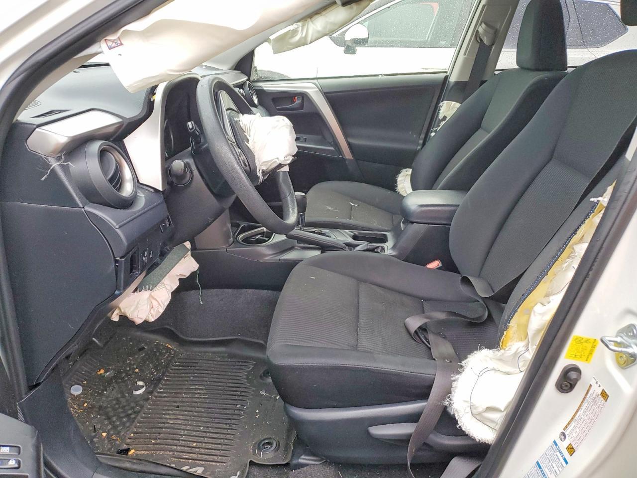 2017 Toyota Rav4 Le - Фото 7