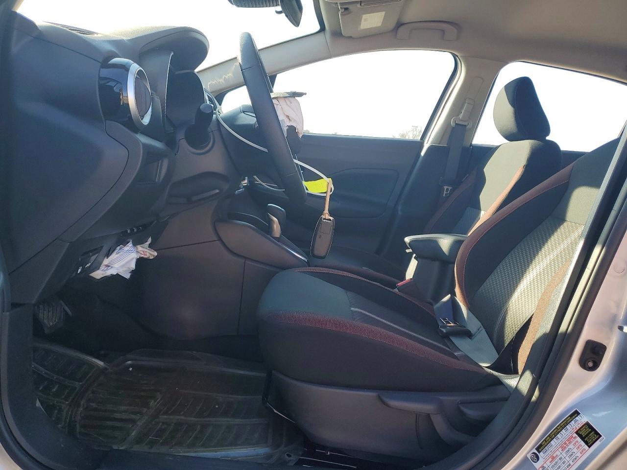 2025 Nissan Versa Sr - Фото 7