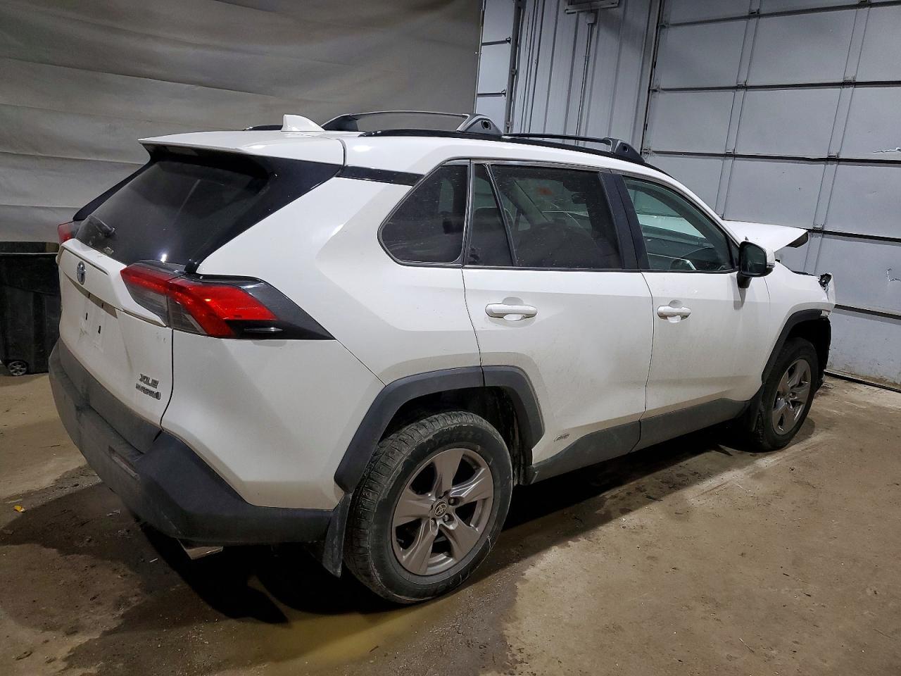 2022 Toyota Rav4 Xle - Фото 3