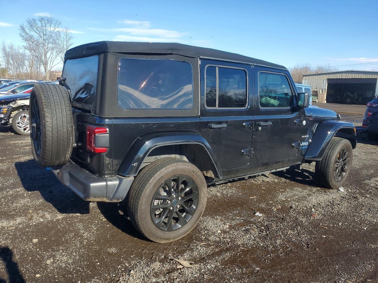 2024 Jeep Wrangler Sahara 4Xe - Фото 3