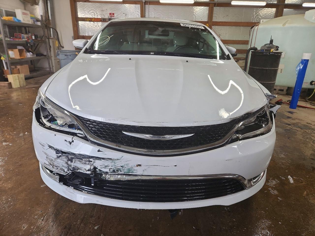 2015 Chrysler 200 Limited - Фото 5