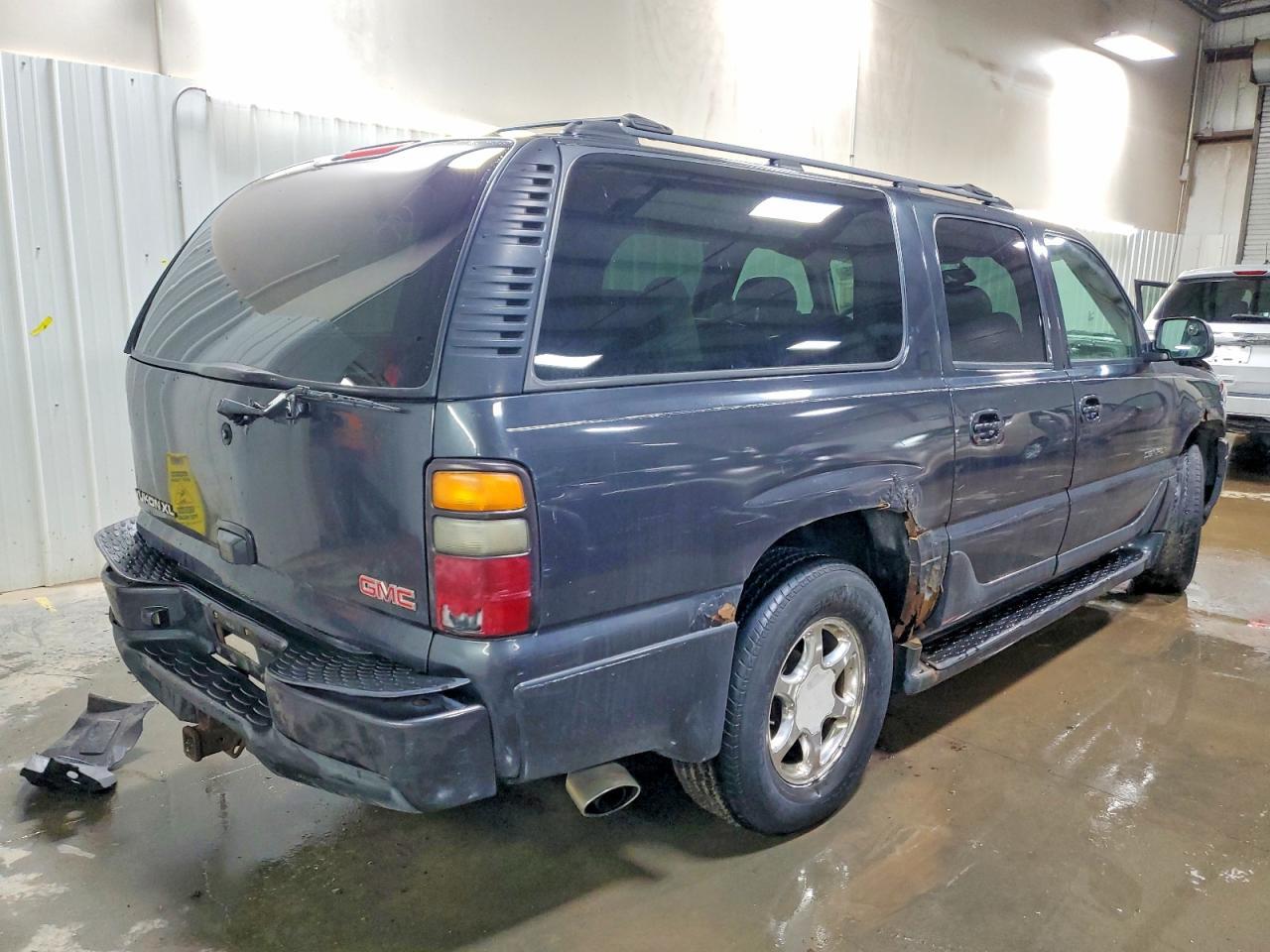 2004 GMC Yukon Xl Denali - Фото 3