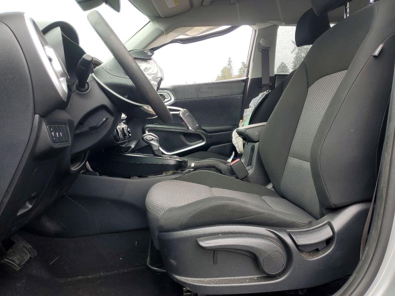2025 Kia Soul Lx - Image 7