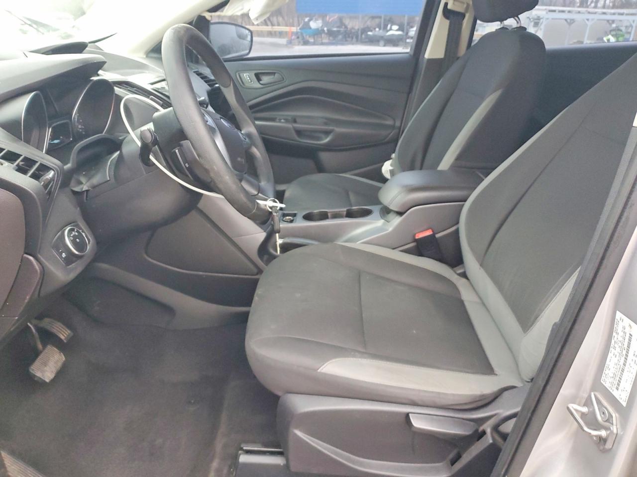 2016 Ford Escape S - Фото 7