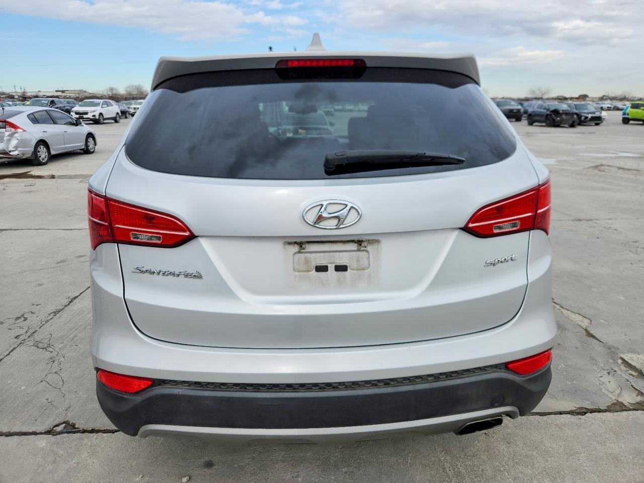 2013 Hyundai Santa Fe Sport 2.4L - Image 6