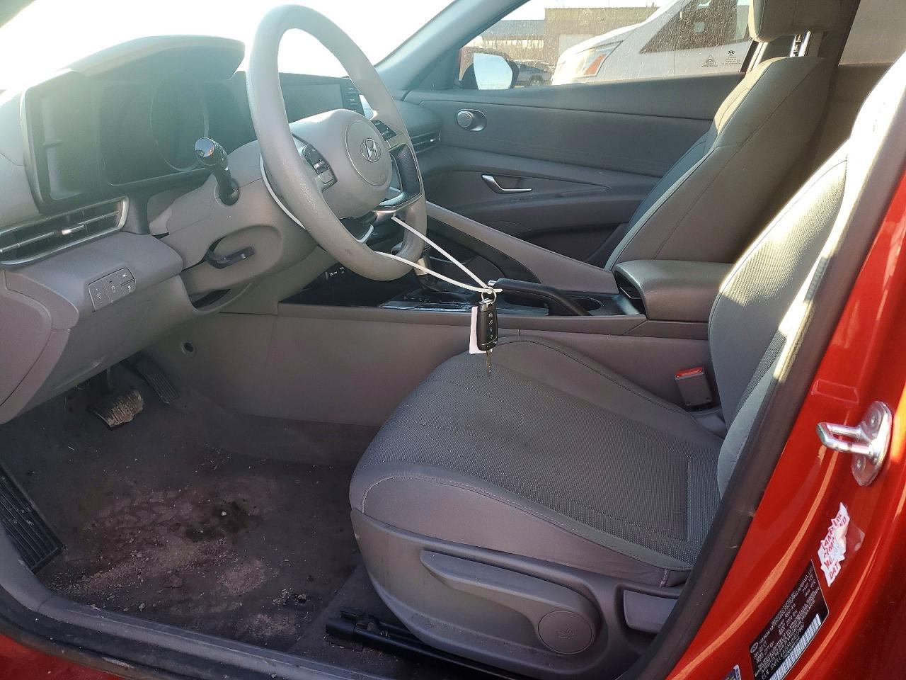 2021 Hyundai Elantra Se - Фото 7